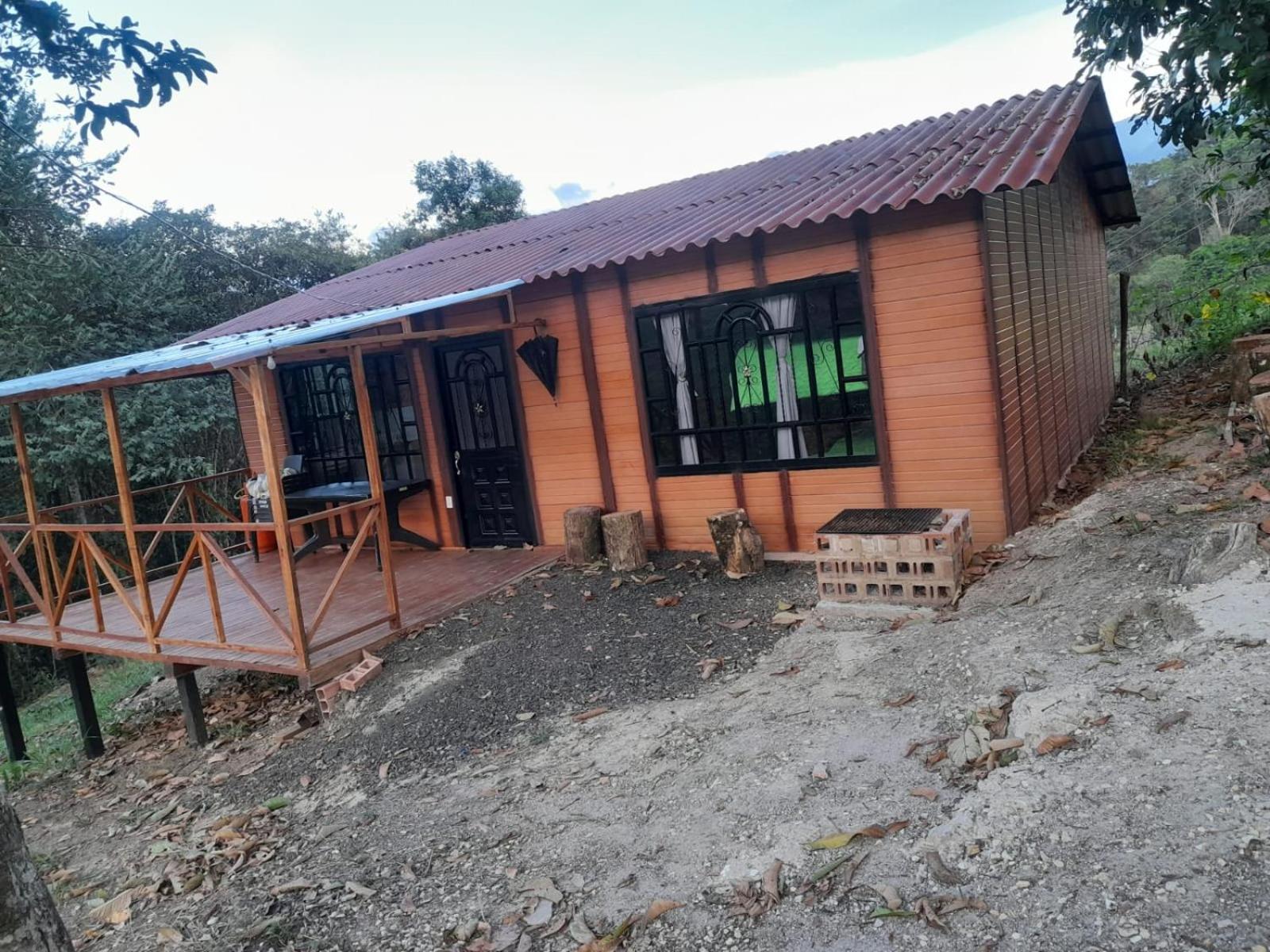 Cabana Alto De Luna Vifamiliar La Vega  Bagian luar foto